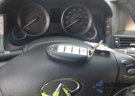 2016 Infiniti Q70 3.7 z USA, uszkodzony, nr VIN JN1BY1AP6GM221255